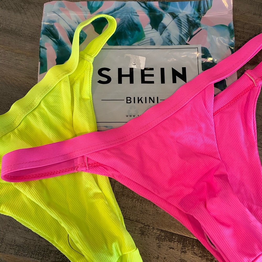SHEIN (2 Pack) High-waisted Neon Bikini Bottoms